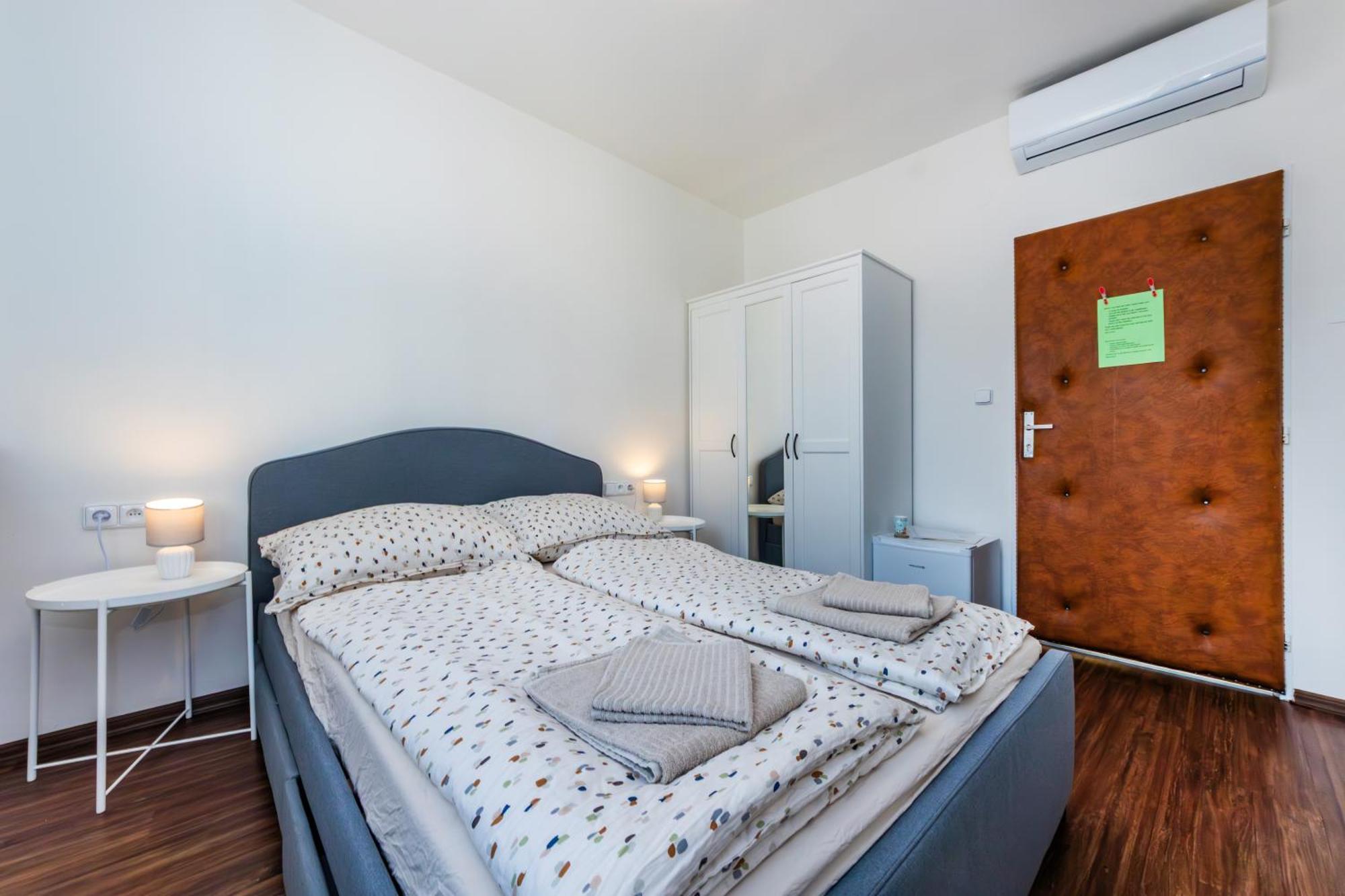 Prague Legends Pension Bagian luar foto