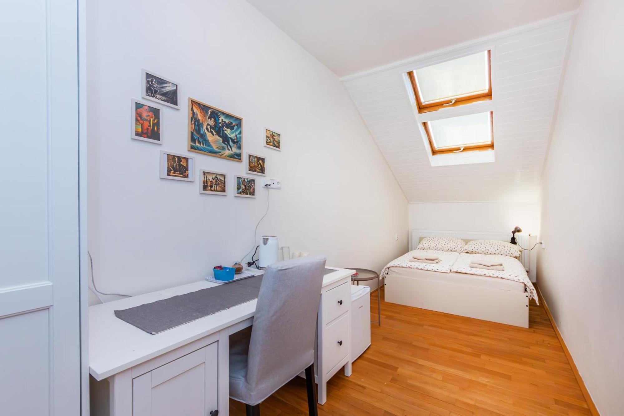 Prague Legends Pension Bagian luar foto