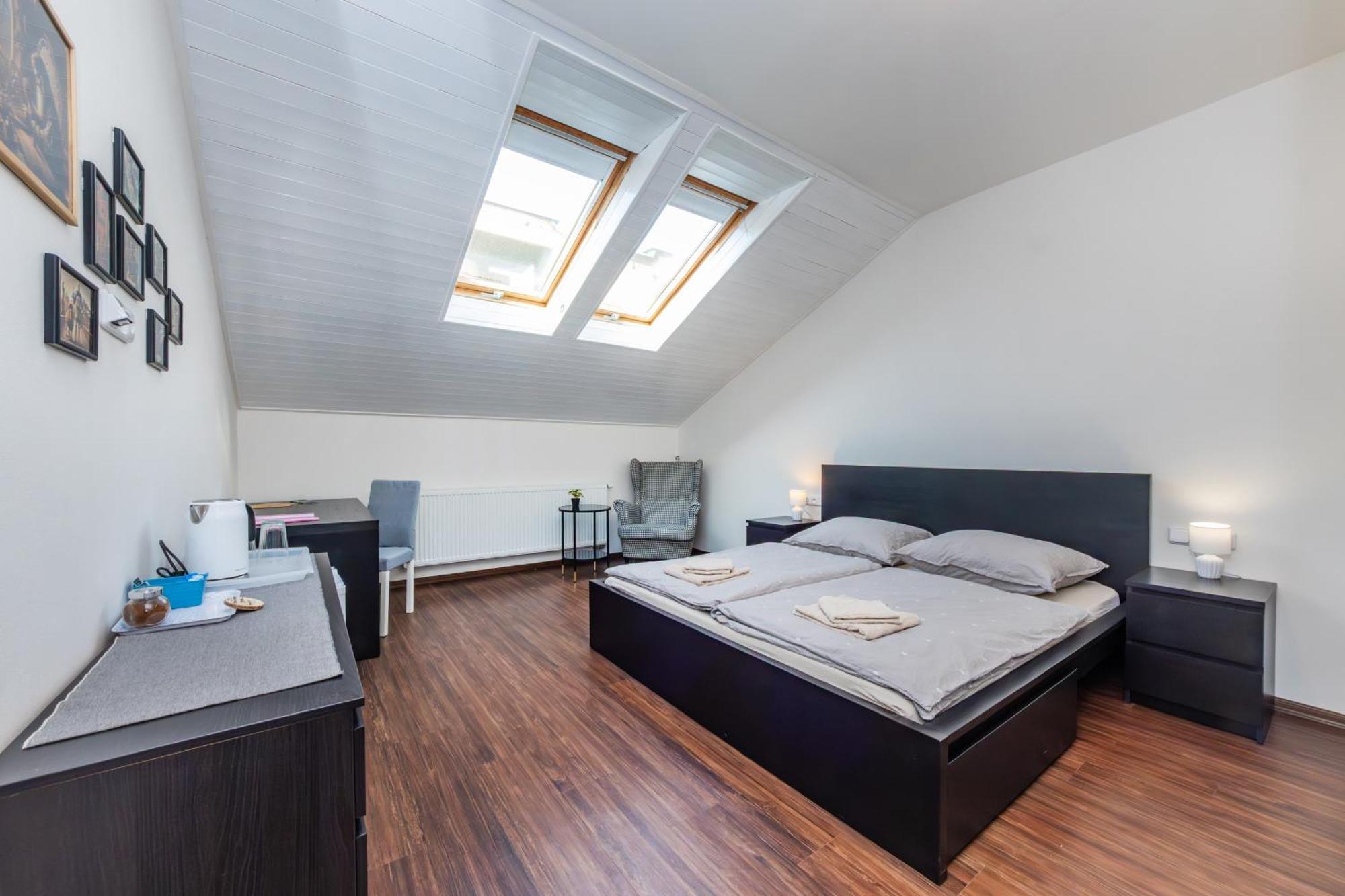 Prague Legends Pension Bagian luar foto